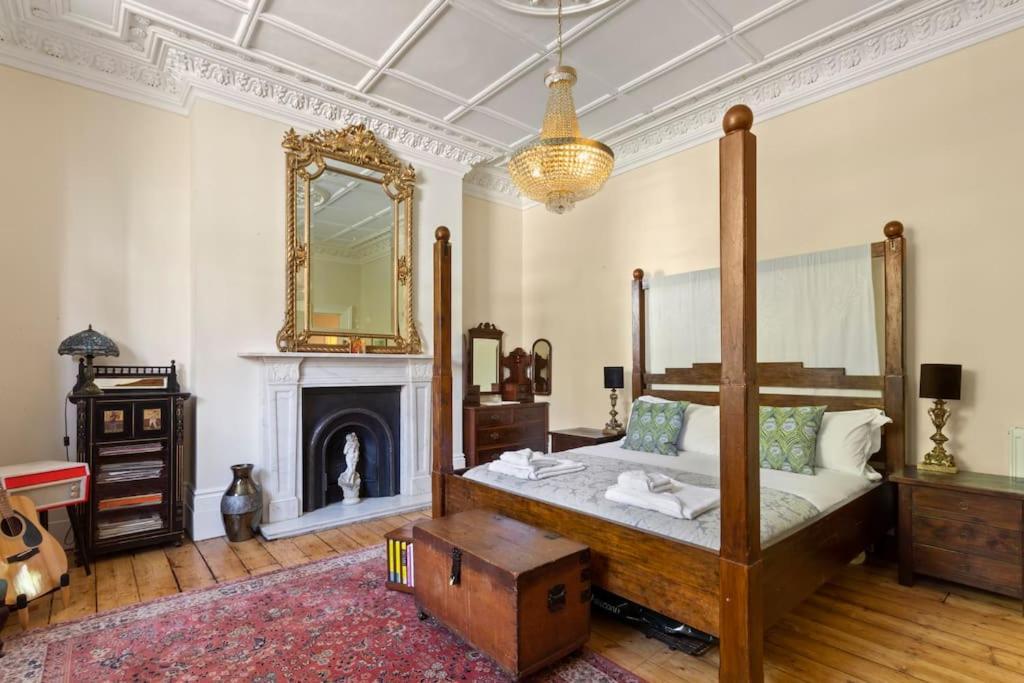 Luxurious Victorian, A Few Minutes From The Beach - Sleeps 2 Adults And Up To 3 Children Διαμέρισμα St Leonards-on-Sea Εξωτερικό φωτογραφία
