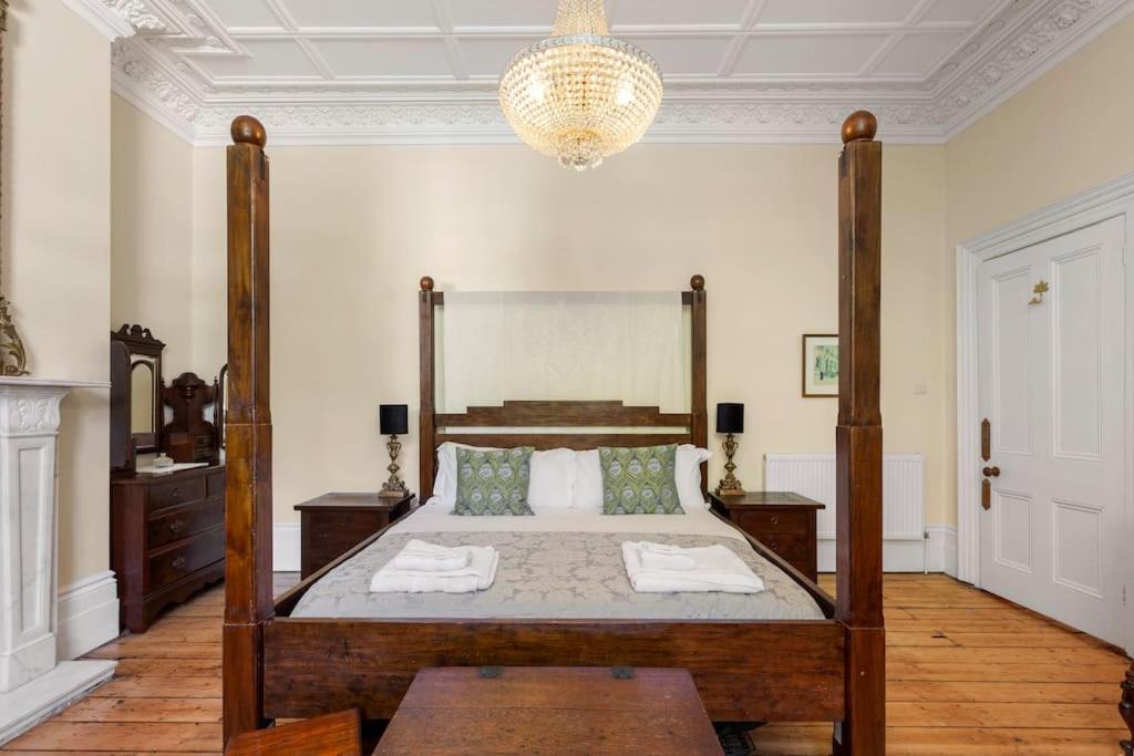 Luxurious Victorian, A Few Minutes From The Beach - Sleeps 2 Adults And Up To 3 Children Διαμέρισμα St Leonards-on-Sea Εξωτερικό φωτογραφία