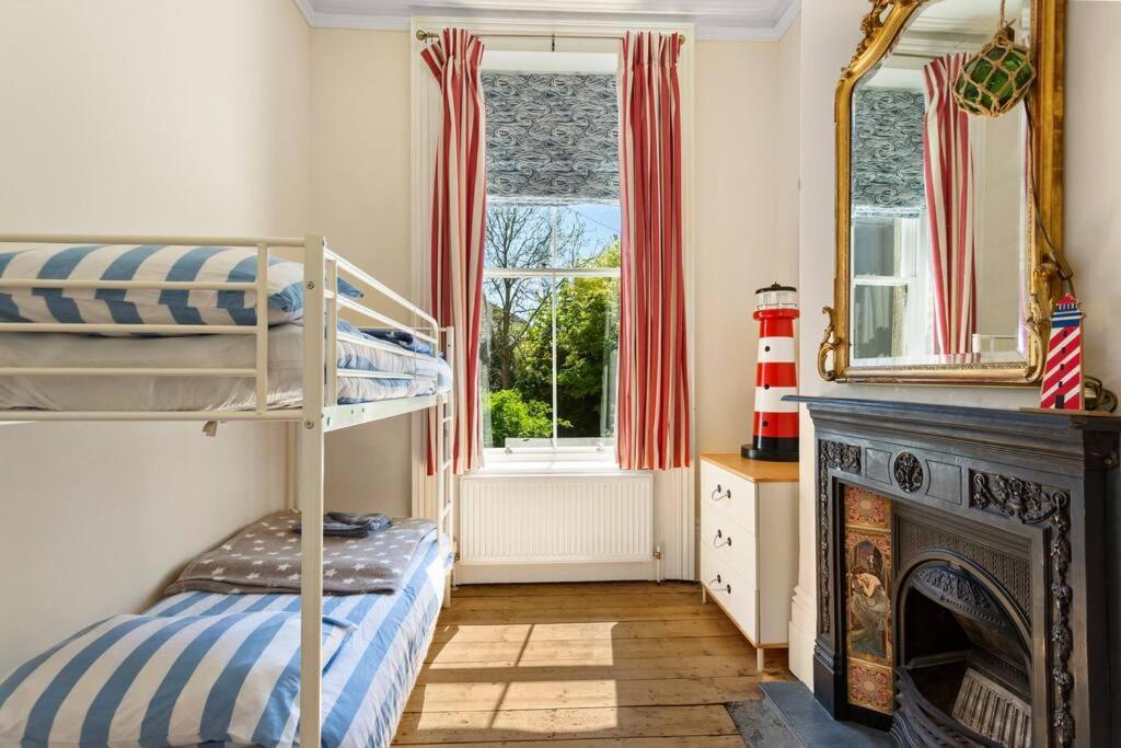 Luxurious Victorian, A Few Minutes From The Beach - Sleeps 2 Adults And Up To 3 Children Διαμέρισμα St Leonards-on-Sea Εξωτερικό φωτογραφία